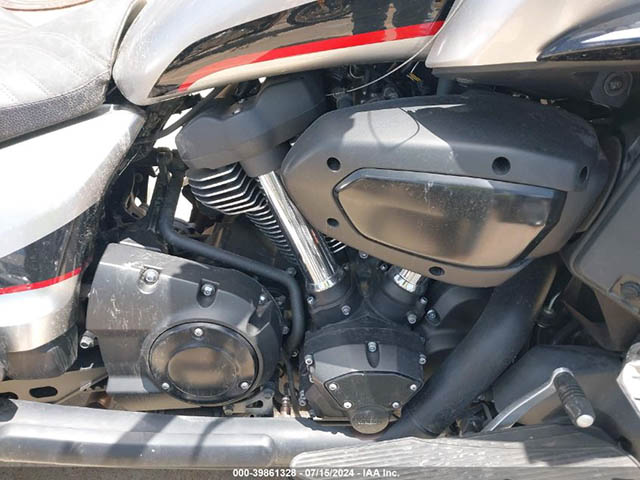 YAMAHA XV1900 2018