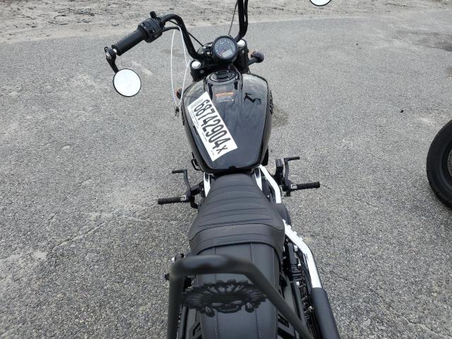 Indian Scout Bobber 2021